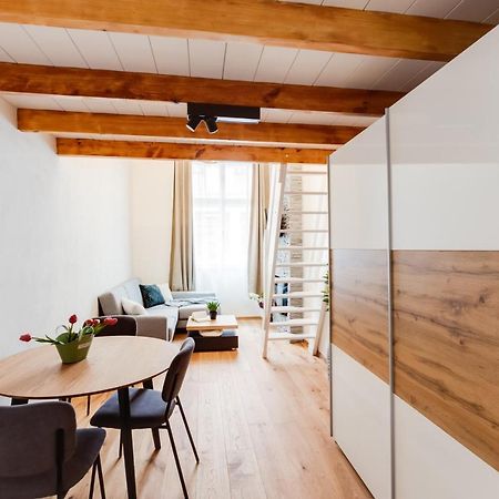 Dream Duplex On Riverside Прага Екстер'єр фото