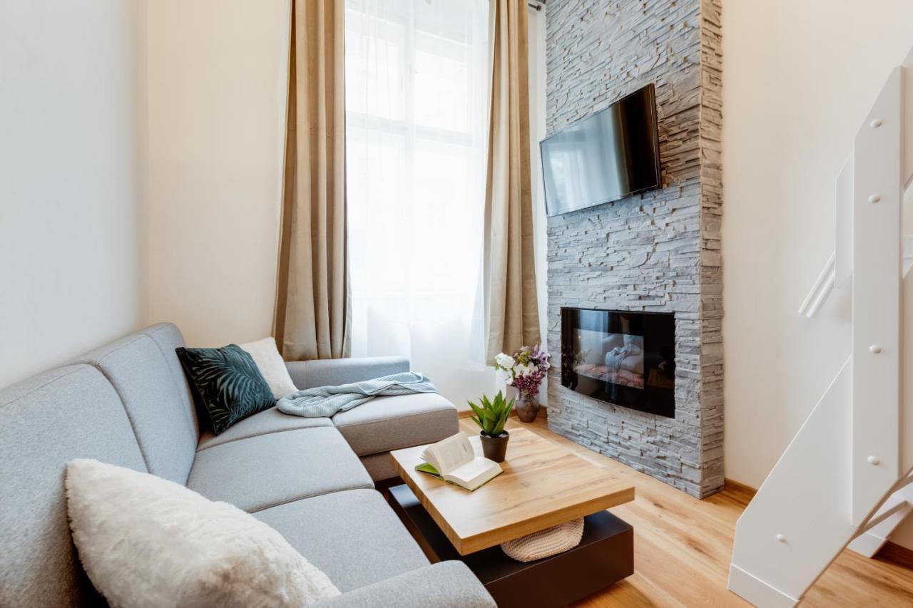 Dream Duplex On Riverside Прага Екстер'єр фото