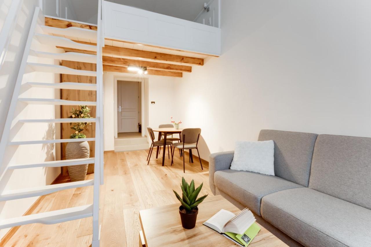 Dream Duplex On Riverside Прага Екстер'єр фото