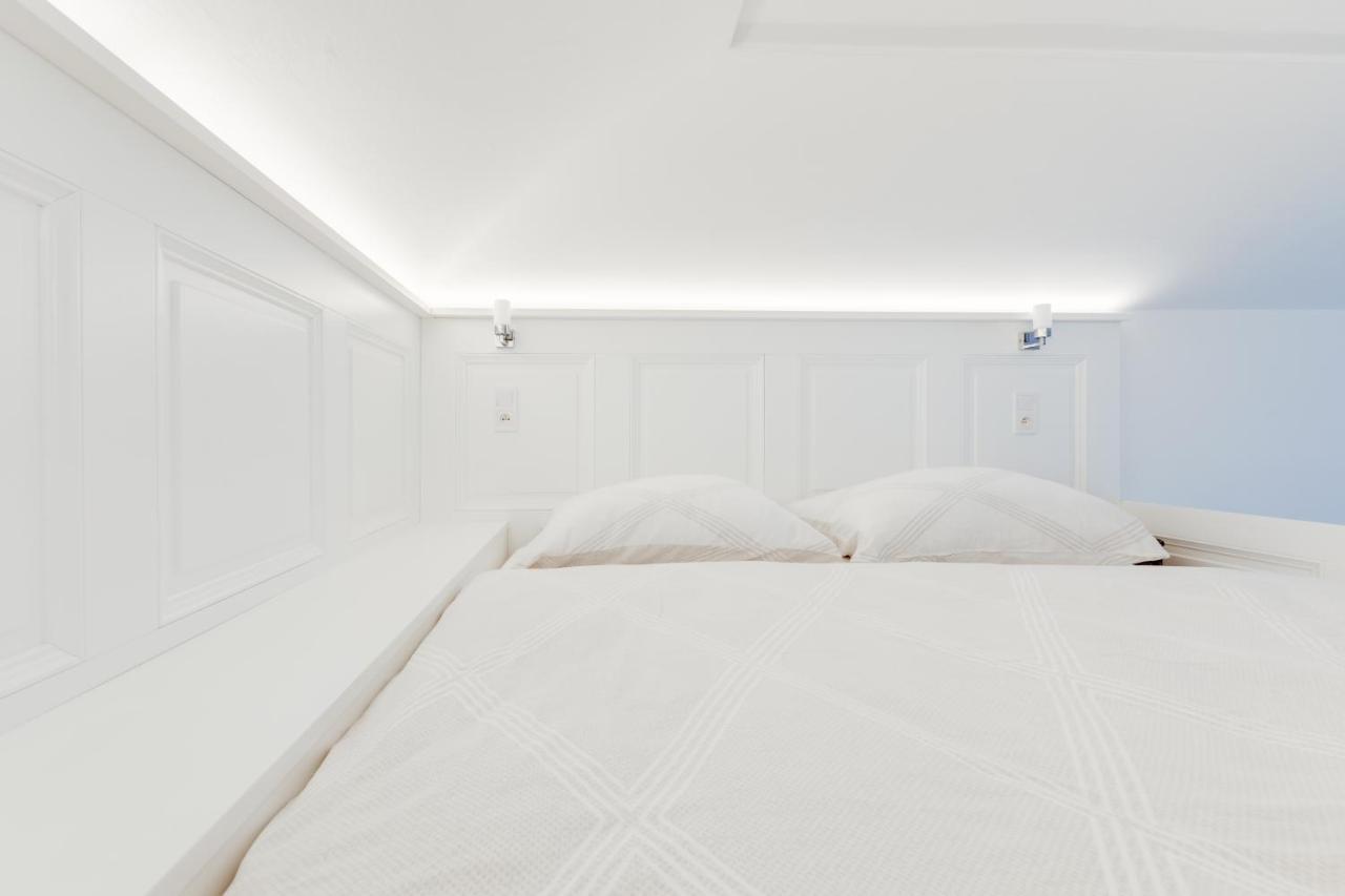 Dream Duplex On Riverside Прага Екстер'єр фото