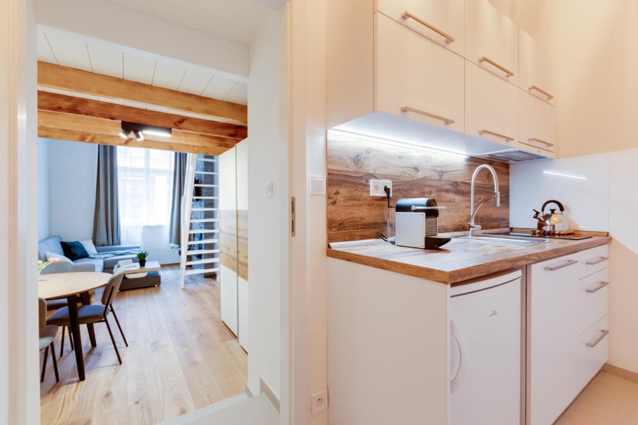 Dream Duplex On Riverside Прага Екстер'єр фото